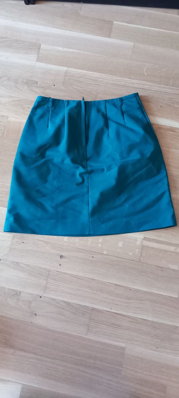 H&M Röcke: Jupe verte H&M – Neu (gemäss Beschreibung) aus Monthey von Tiz_dan 1