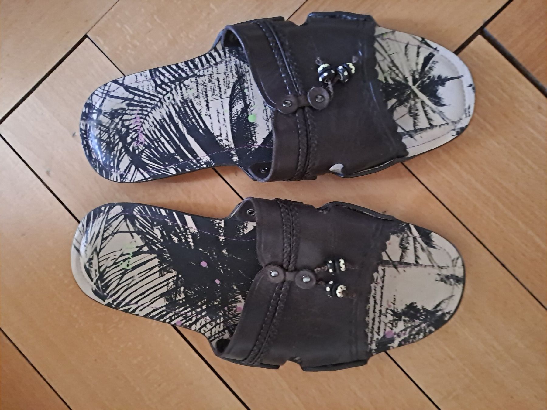Paul Smith Scarpe da uomo: PAUL SMITH tong cuir – Usato da LAUSANNE venduto da KWEW