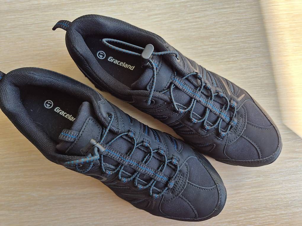 Graceland Scarpe da uomo: Trekkingschuhe  NEU Schwarz Gr.41 – Nuovo e nell'imballaggio originale da Stäfa venduto da Arjen2011