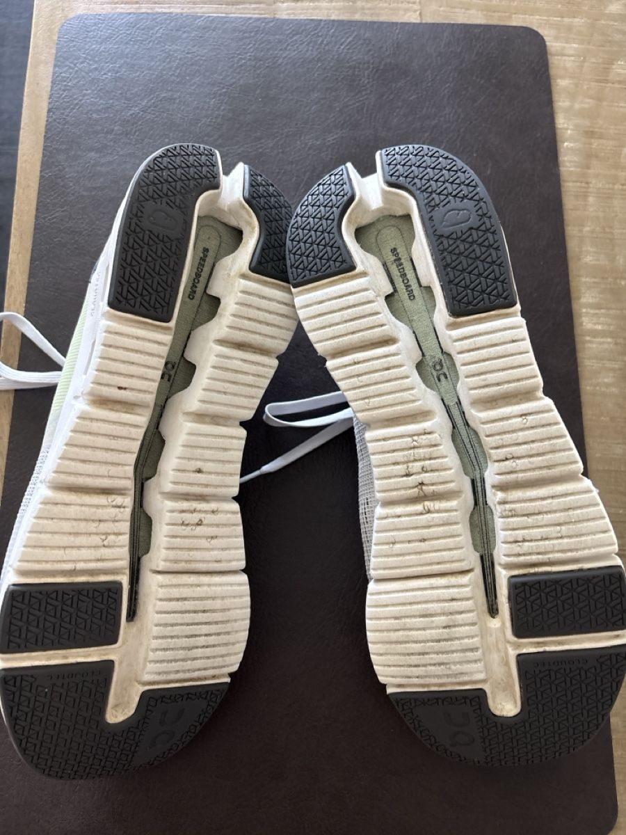 Chaussures hommes: ON Cloudswift Laufschuhe hellgrau Grösse 40 Damen – D'occasion à Rüthi (Rheintal) par MissCasanova 2