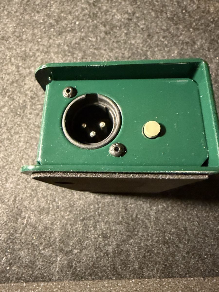Strumenti musicali: Boîtier de direct Radial Engineering ProDI passif – Usato da fey venduto da Caductilometre 1