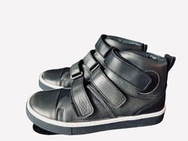 Liquidation_ Sneaker aus Leder Gr. 28. ISL 18.5cm