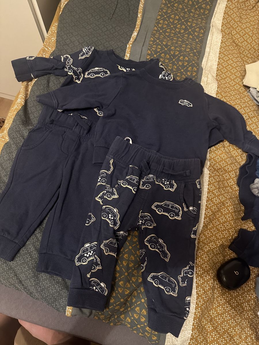 Ensembles coordonnés: Baby Kleider Set  – D'occasion à Wallenbuch par __si__ 5