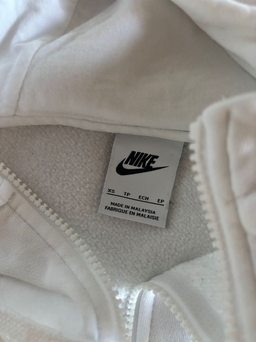 Nike Pullover & Sweatshirts: Sweat-shirt Nike – Gebraucht aus Vouvry von sha_rk5q 1