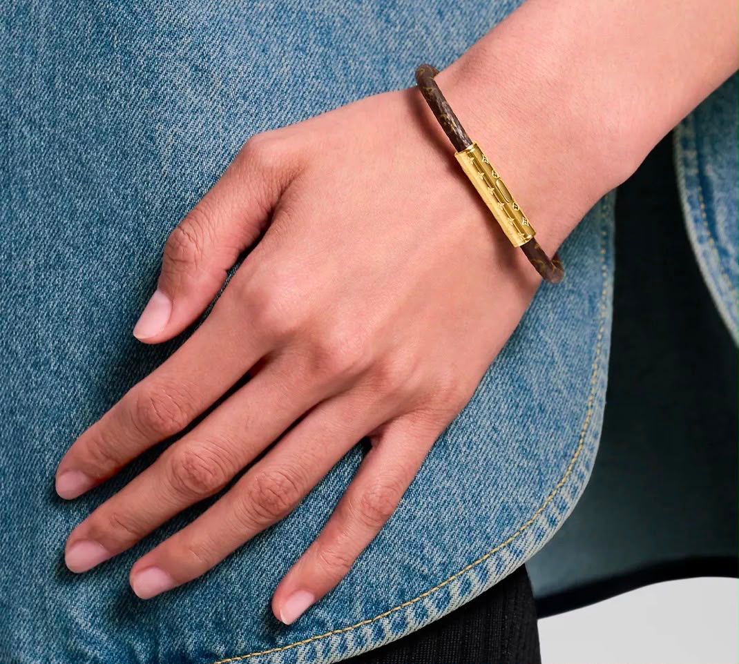 Louis Vuitton Bracciali & Braccialetti: Louis Vuitton Armbändeli Replica – Nuovo e nell'imballaggio originale da Bätterkinden venduto da Diegoldtimer95 2