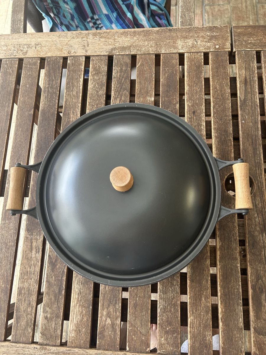 Poêles: Gusseisen Wok mit Deckel – D'occasion à Münchenstein par xenja09 1
