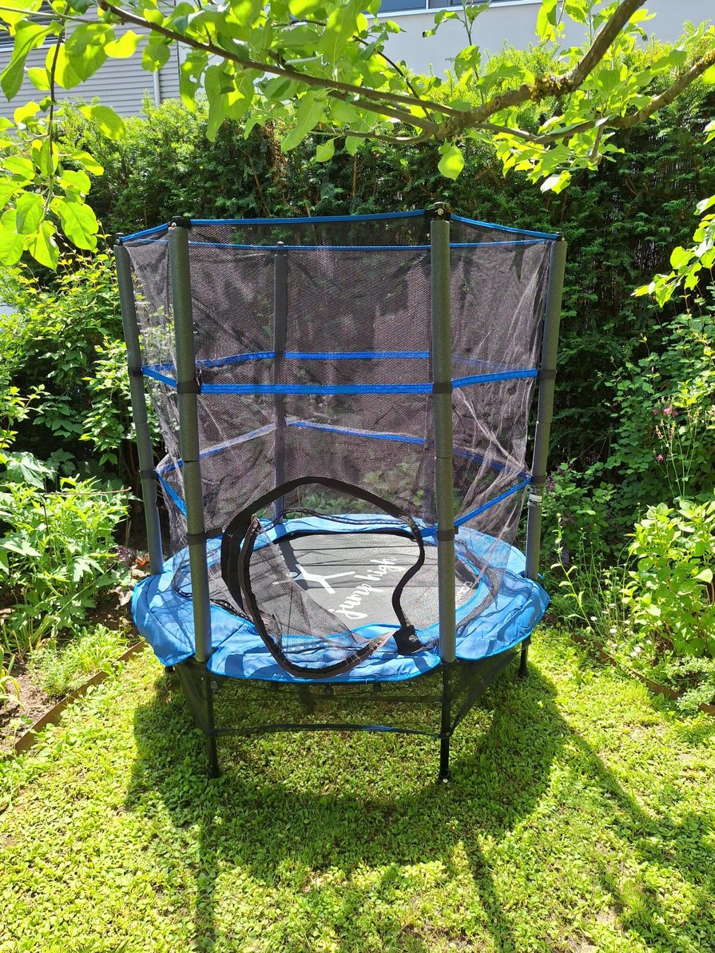 Trampolini: Trampolin mit oder ohne Sicherheitsnetz 140cm Durchmesser – Usato da Küssnacht am Rigi venduto da mobili2u 3