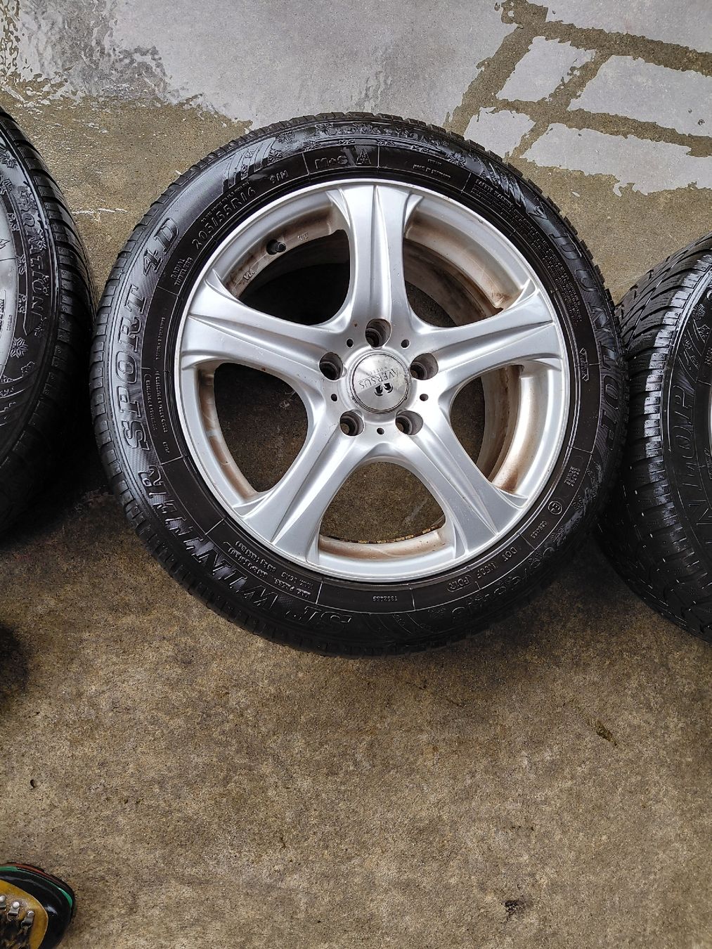 Dunlop Pneus & Kompletträder: Autopneu – Gebraucht aus Winikon von eli_msh9 5