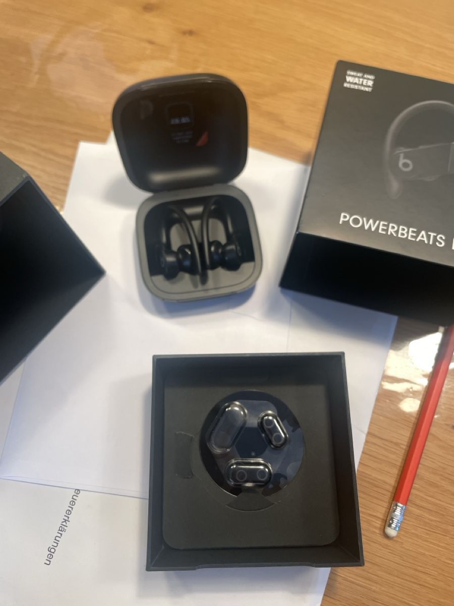 Beats Cuffie: Powerbeats Pro Kopfhoerer Schwarz neuwertig – Nuovo (secondo la descrizione) da winterthur venduto da veysone 1