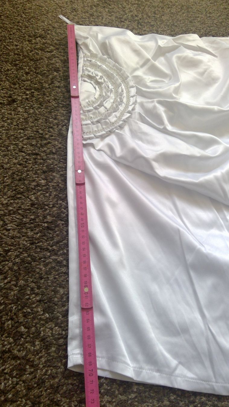 Vestiti: Robe bustier blanche satinée strass, taille M – Usato da Agiez venduto da chouchanelle 4