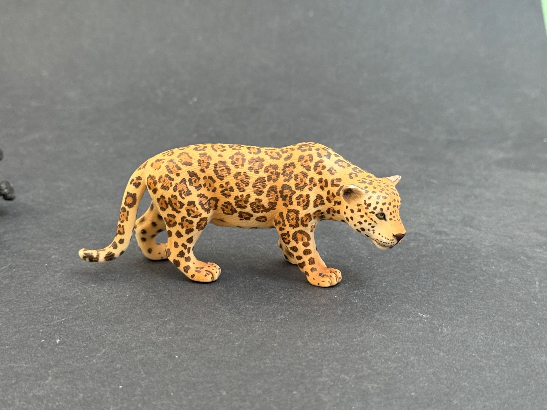 Schleich Statuette: Schleich Grosskatzen Leopard Gepard Schwarzer Panther – Usato da Ennetbaden venduto da mapa05 5
