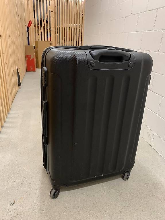 Valigie: Suitcase / Koffer 70x45x25 – Usato da Zürich venduto da jul_hx7m 1