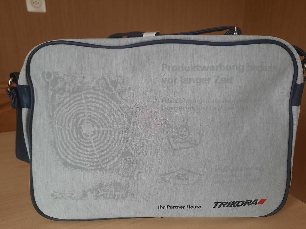 Borse: Coole Tasche – Nuovo (secondo la descrizione) da Unteriberg venduto da woe_yby8 2
