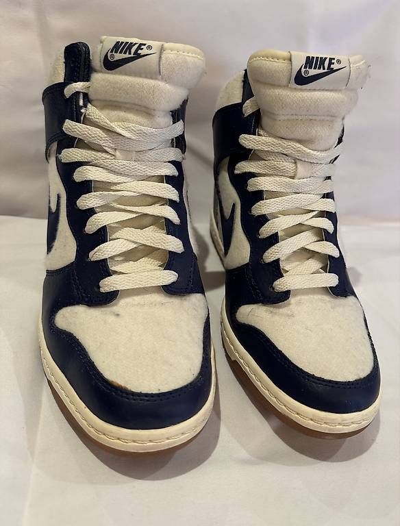 Nike Scarpe da donna: Nike Dunk Sky Hi loyal blue taille 40.5 – Usato da féchy venduto da sauciflard53 1