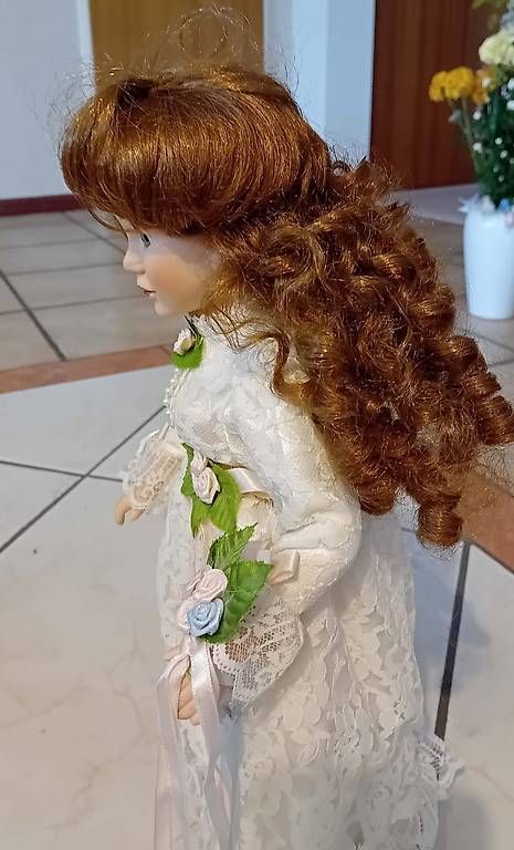 Bambole: Puppe "Sophie" 45 cm mit Puppenständer – Usato da Känerkinden venduto da Bdegen 7
