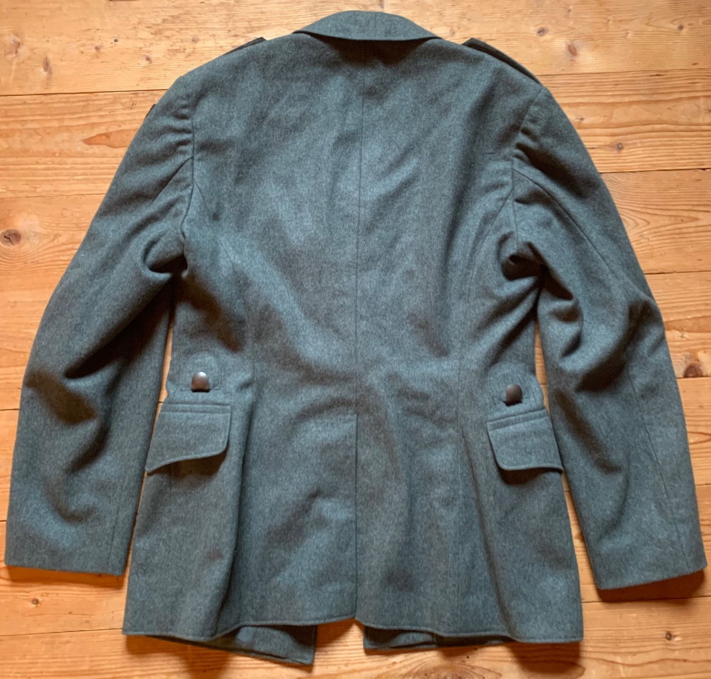 Schweizer Armee Uniformi: Uniformjacke der CH Armee Grösse 104N – Usato da Goldingen venduto da Bergler012 3