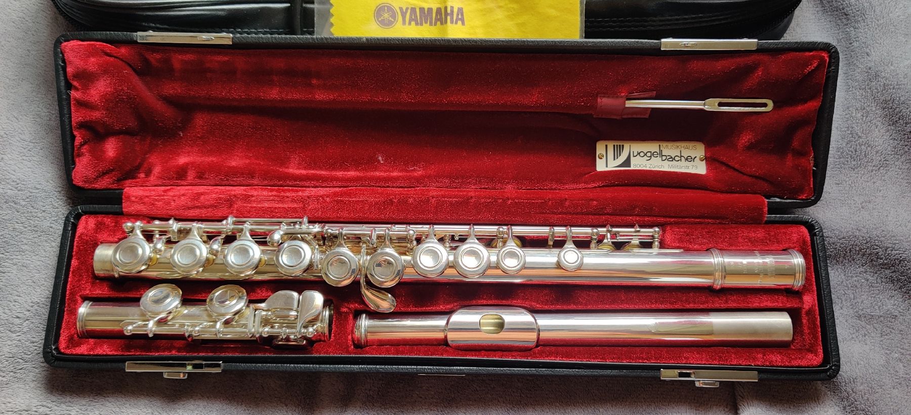 Yamaha Instruments de musique: Querflöte Yamaha 411 -800 silber – D'occasion à Schwarzenburg par Sib_Zh