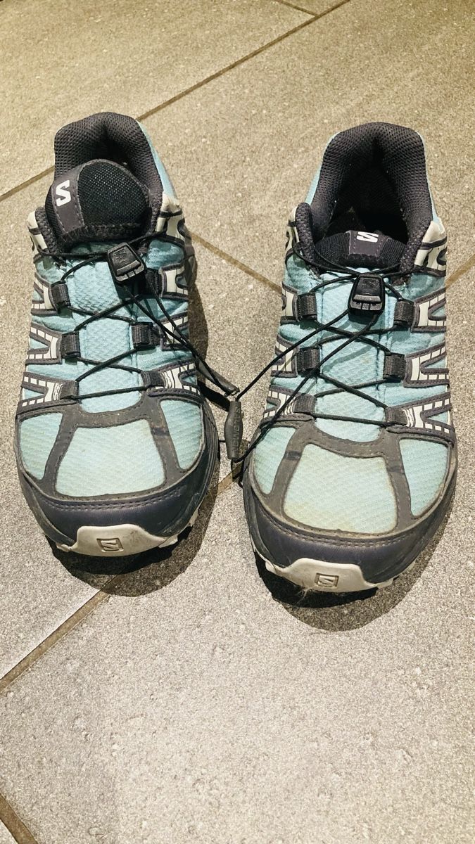 Salomon Scarpe da donna: Salomon Gore-Tex Wanderschuhe  – Usato da Läufelfingen venduto da petit-nicola