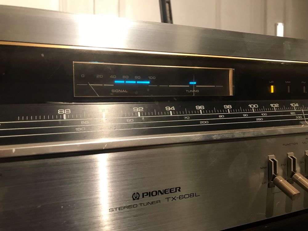 Resmise en état tuner PIONEER TX-608L