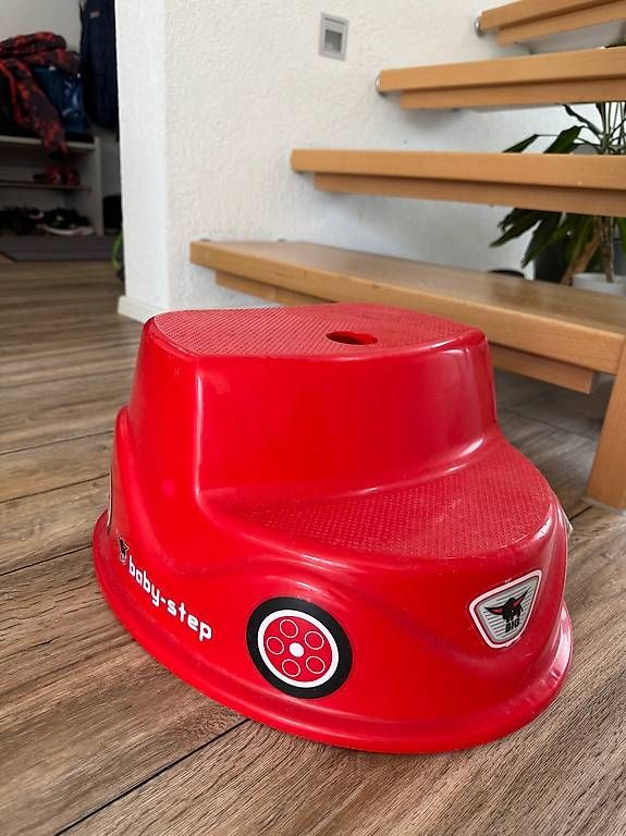 Hocker: zweiteiliger Tritthocker – Gebraucht aus Turgi von tra_8mnq 1