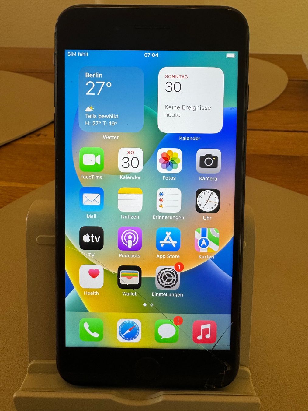 Apple Telefoni cellulari / Smartphones: iPhone 8 Plus mit 64GB – Difettoso da Adliswil venduto da Busys