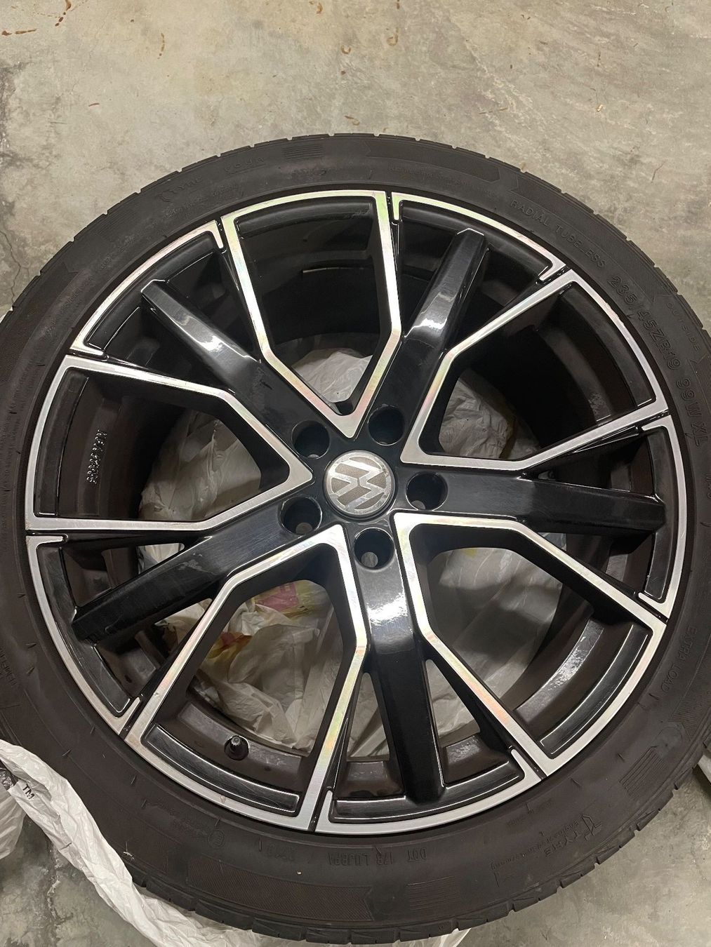 Volkswagen Cerchioni: Jantes VW 8,5JX19H2 – Usato da La Conversion venduto da loboDelavega 3