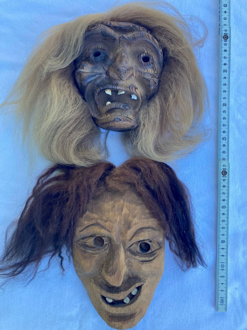 Maschere: Sammlung Lötschen- und Binntaler Holzmasken – Usato da Gelterkinden venduto da Busfreak 2