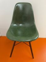 Eames Fiberglas Side Chair in olive green