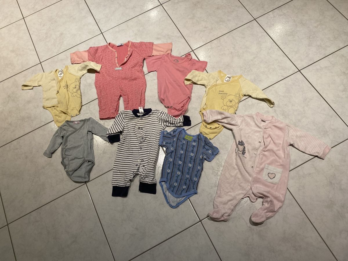 Kleiderpakete & -sets: Süsses Babystrampler Kleiderpaket Gr. 60/68 – Gebraucht aus Haag (Rheintal) von 2026Top