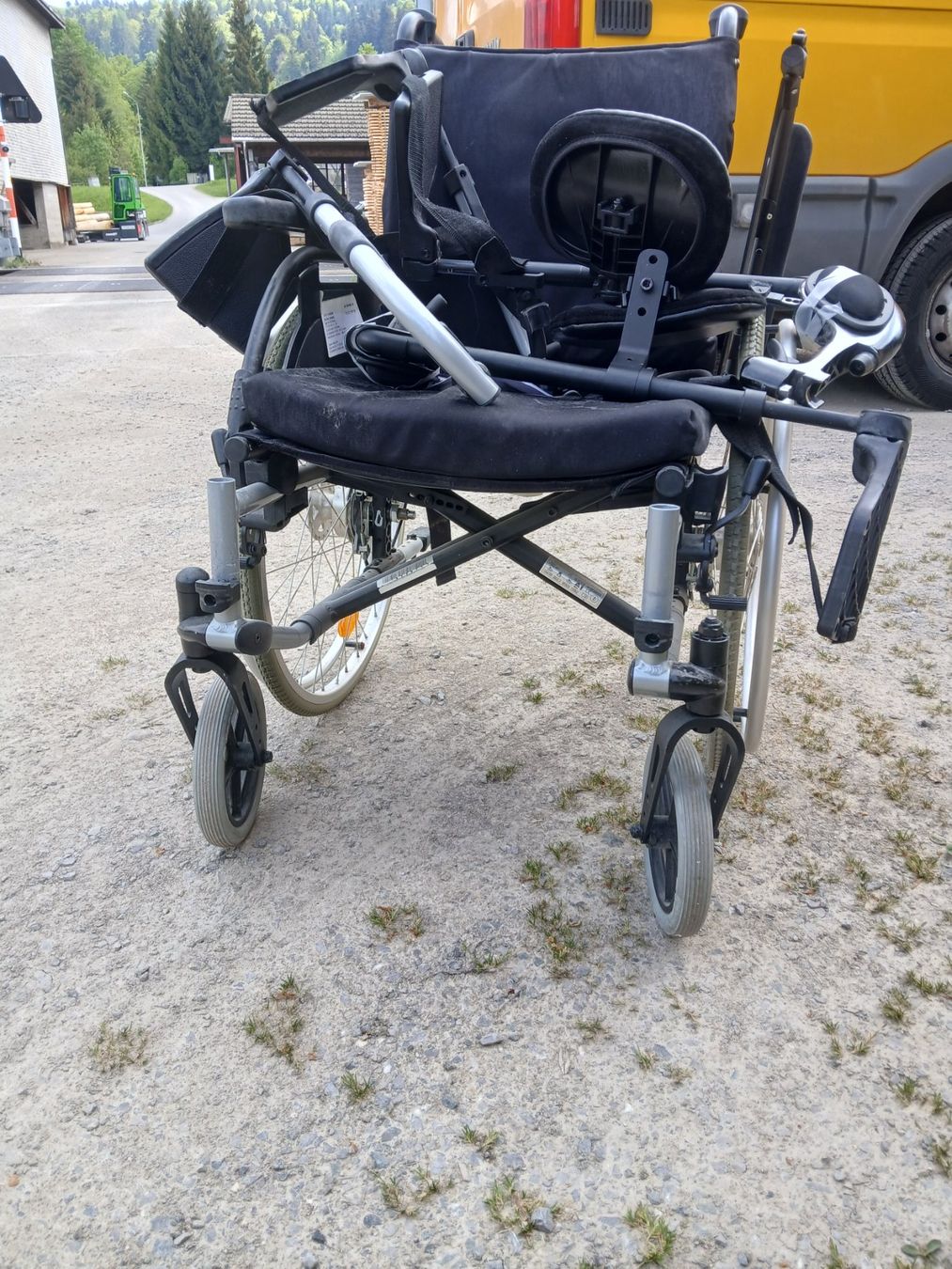 Rollstühle: Rollstuhl – Gebraucht aus Schachen_b_herisau von reni8911