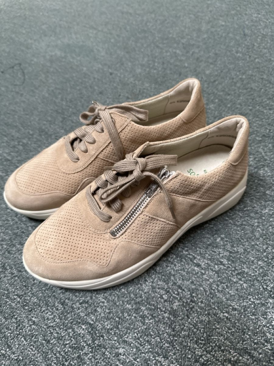 Scarpe da donna: Solidus Kea Sneaker beige Gr 6.5  – Nuovo e nell'imballaggio originale da Baltschieder venduto da YmroBe