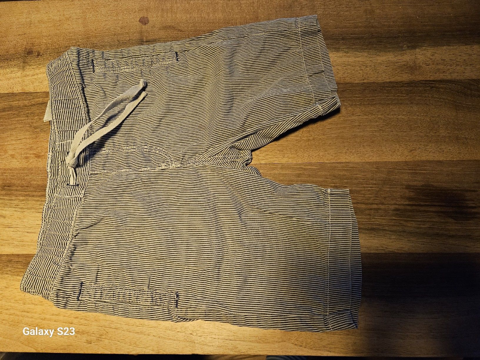 H&M Pantaloni: Kurze Hose, Gr. 104 – Usato da Spiez venduto da ann_y7bb