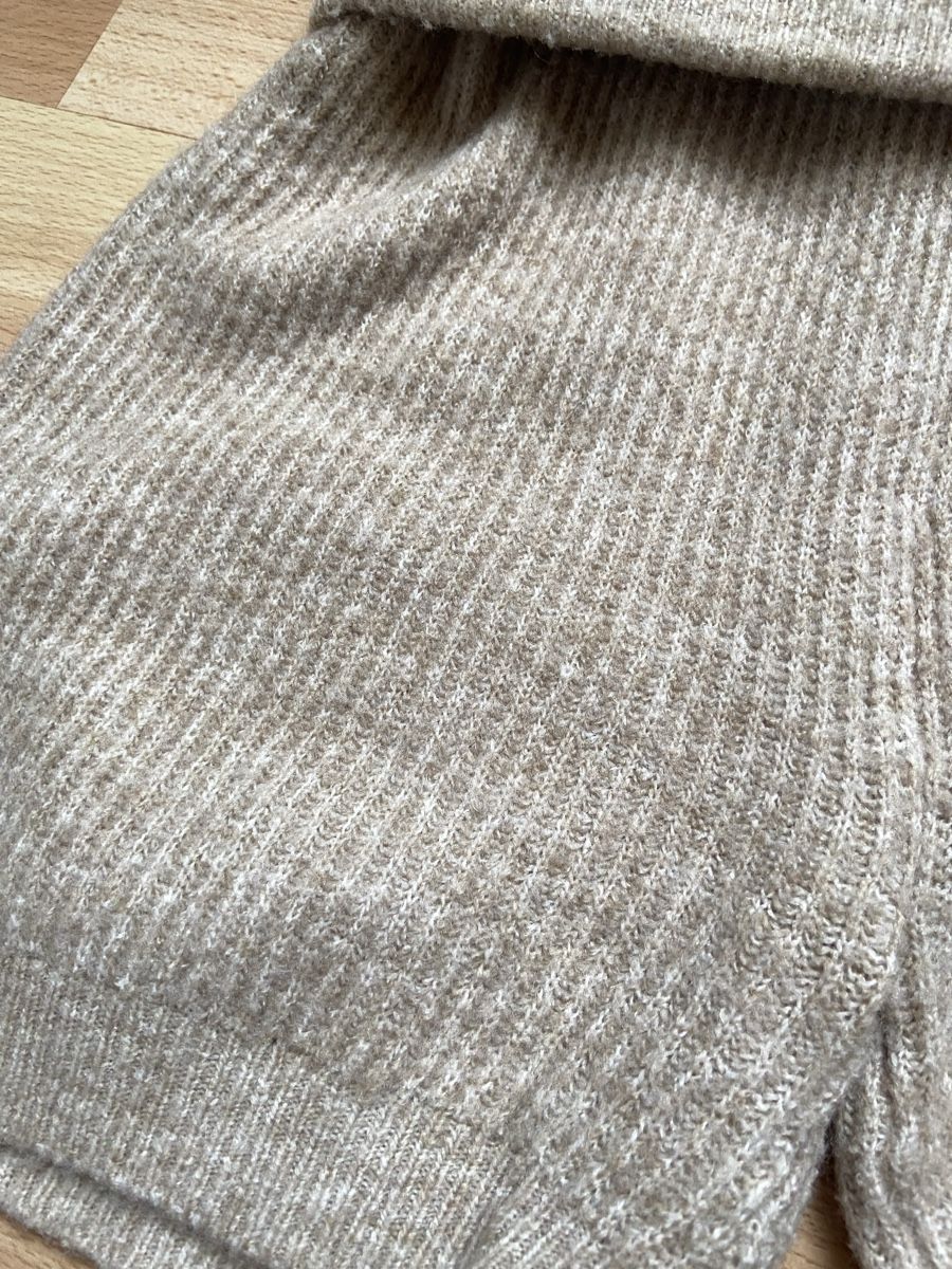 H&M Pantaloni: Short beige maille S  – Usato da Mont-sur-Lausanne venduto da lau_2775 1