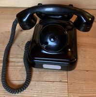 Tischtelefon aus Festung der CH Armee