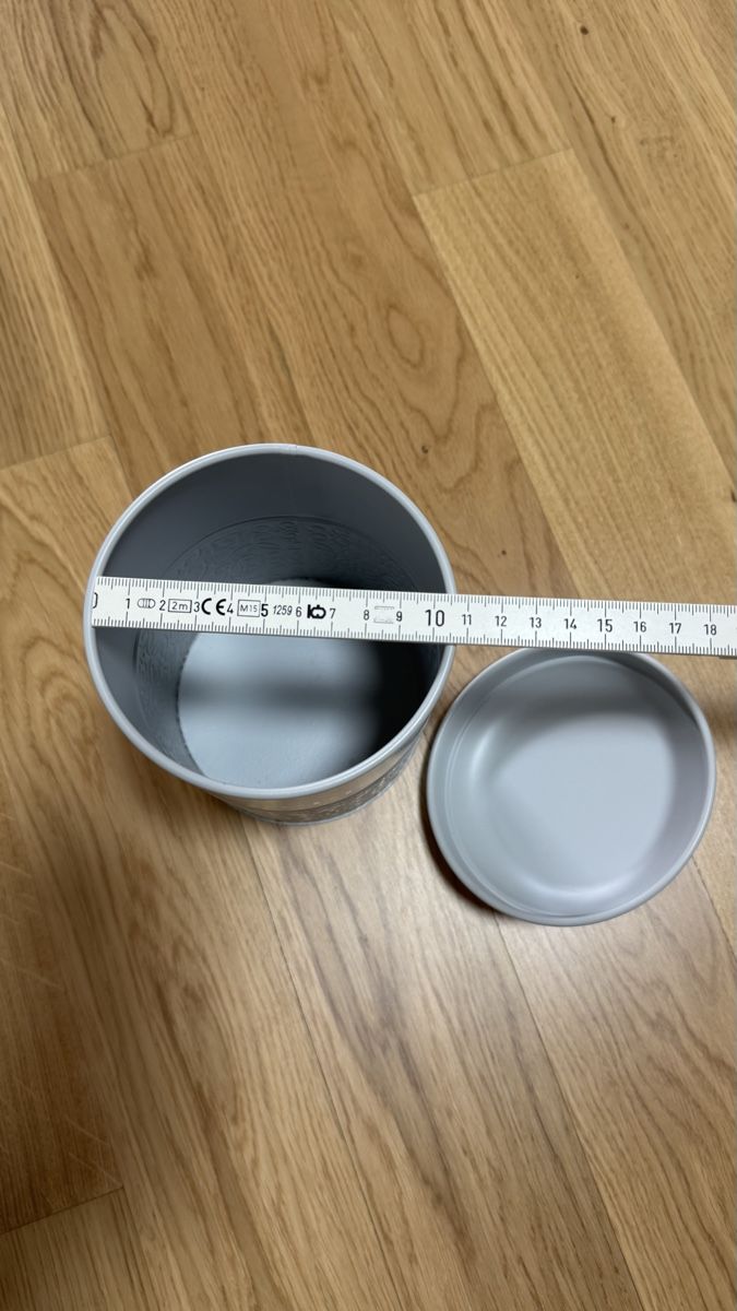 Cucine complete: Vintage Kaffeedose aus Metall, hellgrau – Usato da Köniz venduto da blacksofa 2