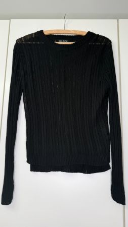 Pullover in schwarz