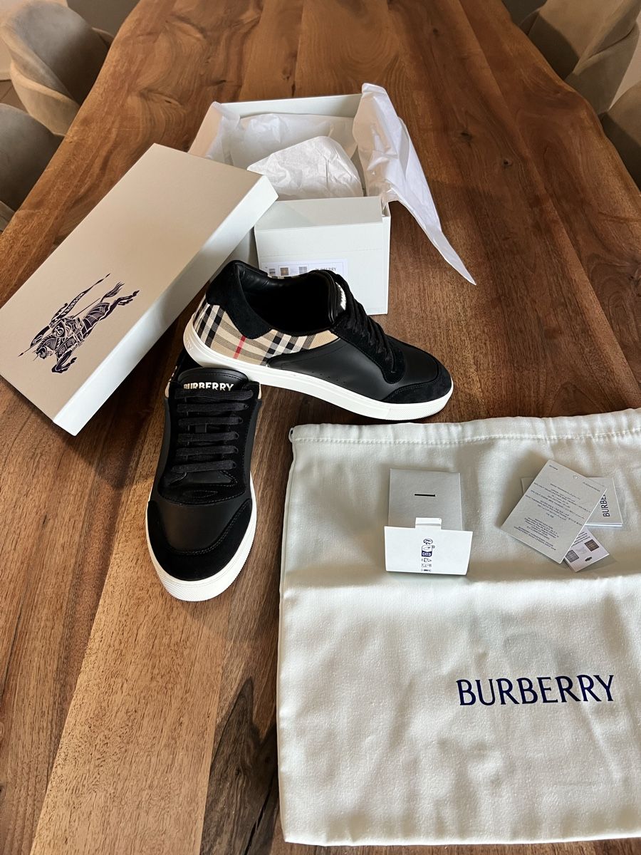 Burberry Herrenschuhe: Burberry Low Top Sneakers EU42 – Neu (gemäss Beschreibung) aus Schwerzenbach von TypeR 1