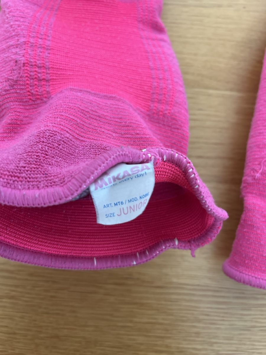 Schutz & Schoner: Mikasa Knieschoner pink Grösse Junior gebraucht – Gebraucht aus Rüschlikon von Simoneh76 2
