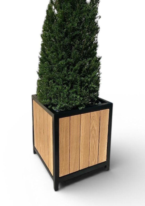 Vasi per fiori: Pflanzenkübel mit Eichenholz 46x46x50 – Usato da Wängi venduto da Retro_W 1