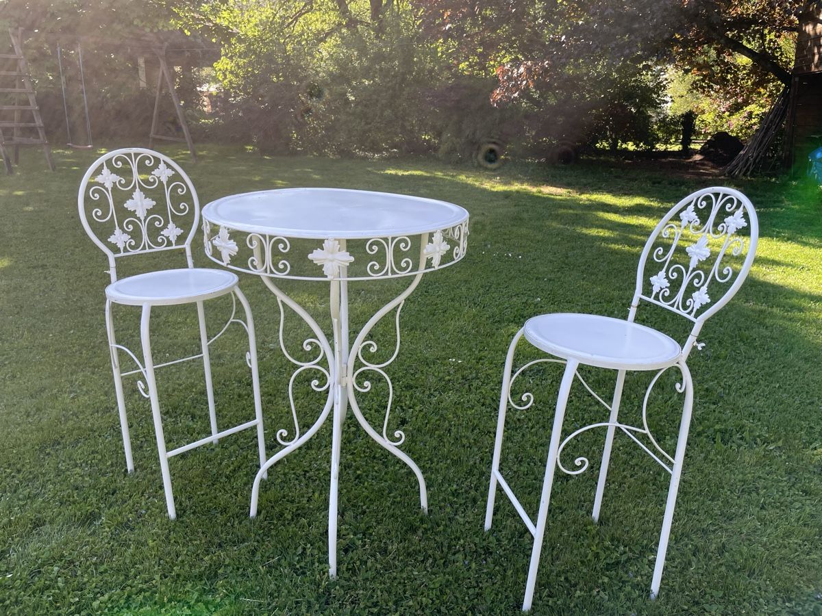 Set di tavolo e panche: Ensemble table haute et chaises pour le jardin – Usato da Granges-Marnand venduto da val_2b5z 3