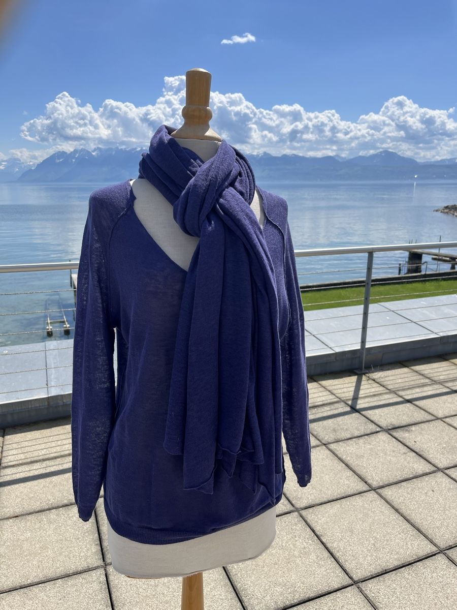 Maglioni & Felpe: Pull en lin NOT SHY bleu indigo taille S avec écharpe. – Usato da St-Sulpice VD venduto da Twin5