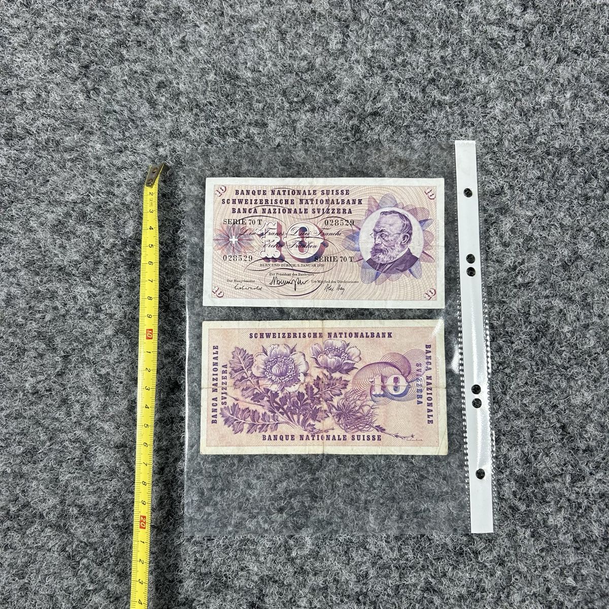 Billets de banque: 1972 billets de 10 – D'occasion à La Sagne NE par Matlasape 1