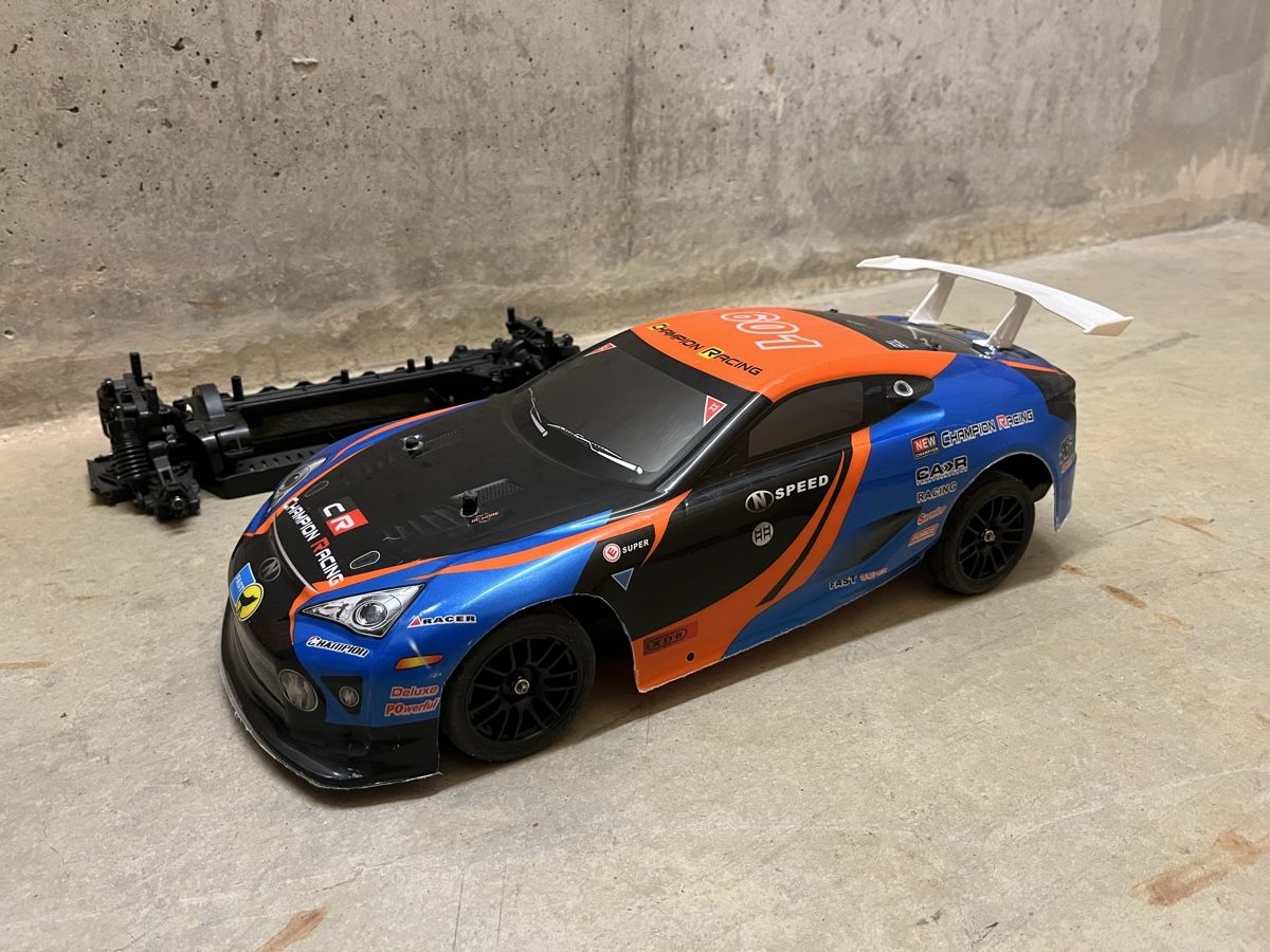 Modellismo RC: Rc Auto Carisma 1/10 – Usato da Chêne-Bourg venduto da Jojolapin