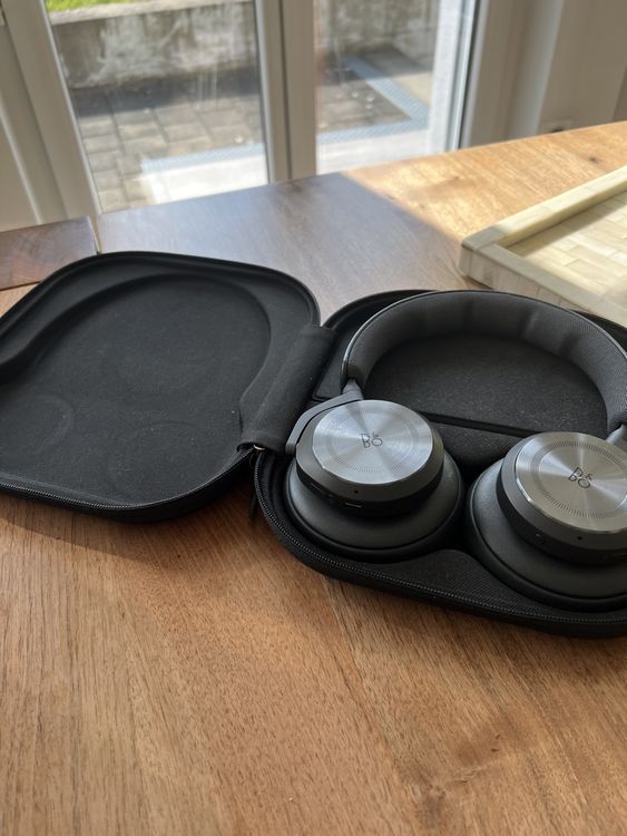 BeoPlay HX Black Anthrazit mit Originalschachtel 3