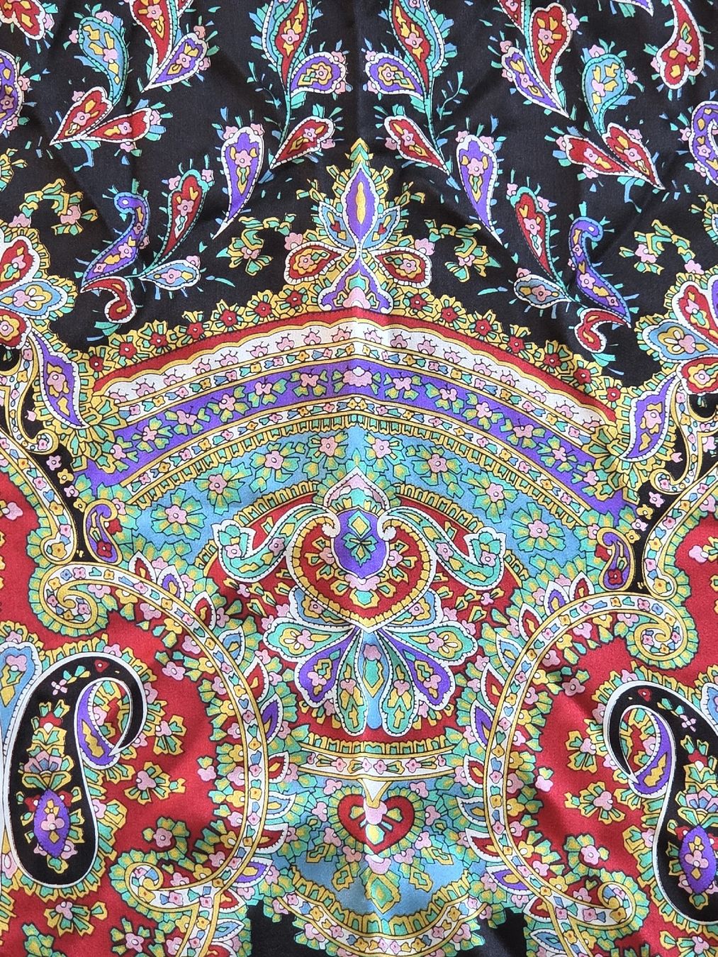 Foulard & Sciarpe: Seidenfoulard 100 x 100 cm – Nuovo e nell'imballaggio originale da Frauenfeld venduto da Schenken-mit-Herz 2