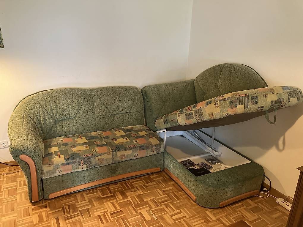 Divani: Sofa Couch – Usato da Winikon venduto da Toggledownfall 1
