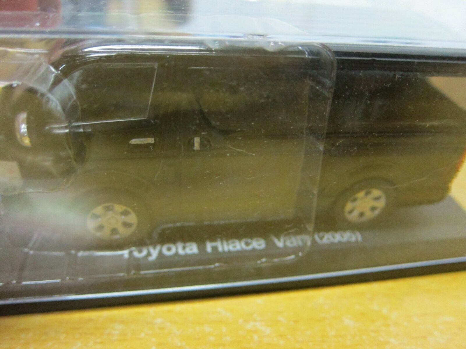 Modellautos: Toyota Hiace Van seit 2004 schwarz – Neu und originalverpackt aus Gerlafingen von espero88 7