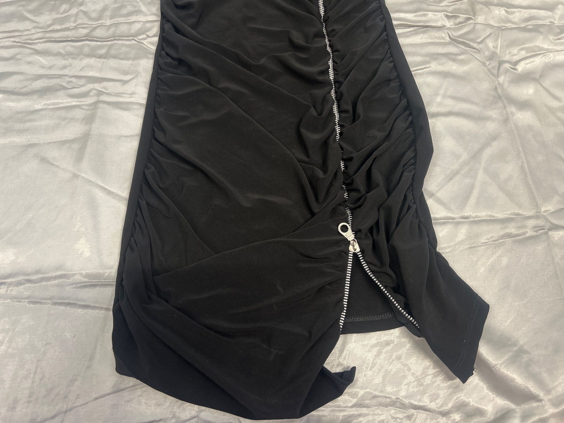 Robes: Minikleid schwarz Stretch Gr S NEU Gratis Versand – Neuf avec emballage d'origine à Regensdorf par Spyke55 1
