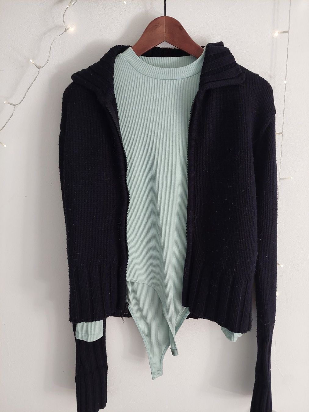 Kleiderpakete: Damen Strickjacke und Body – Gebraucht aus Bauma von selunchen