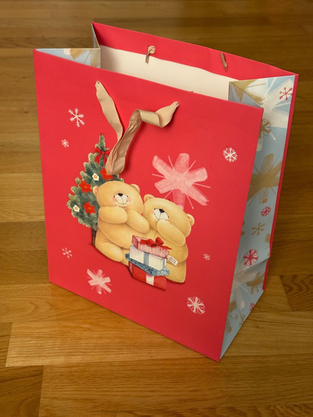 Papiere: Hallmark Geschenktüte / Papiertüte mit Bären – Neu (gemäss Beschreibung) aus Zürich von wtpooh